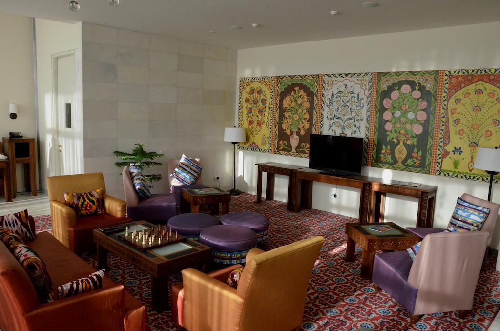 Dushanbe Serena Hotel Extérieur photo