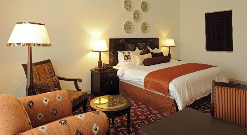 Dushanbe Serena Hotel Chambre photo