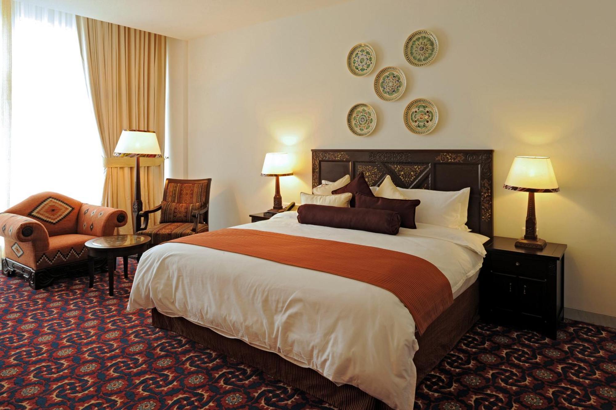 Dushanbe Serena Hotel Chambre photo