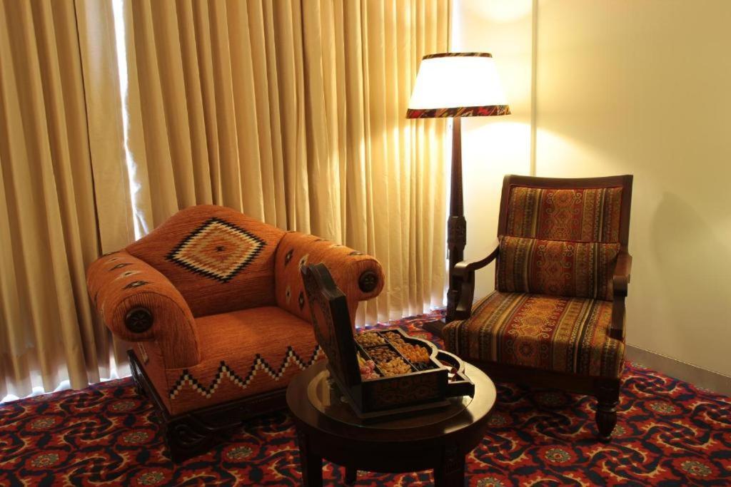Dushanbe Serena Hotel Extérieur photo