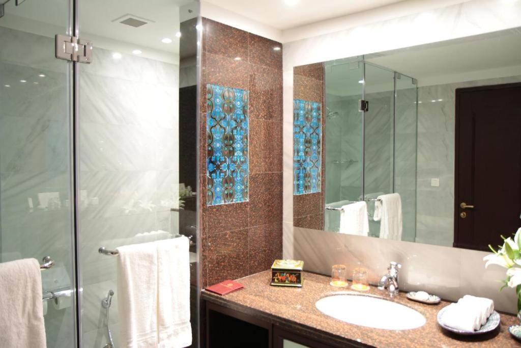 Dushanbe Serena Hotel Extérieur photo