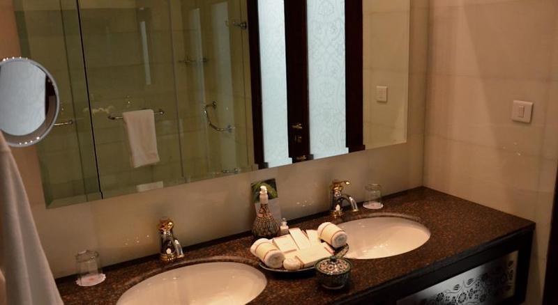 Dushanbe Serena Hotel Extérieur photo
