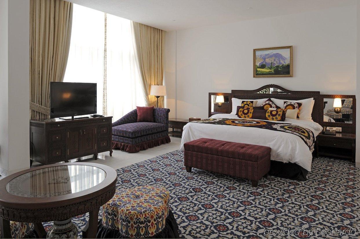 Dushanbe Serena Hotel Chambre photo