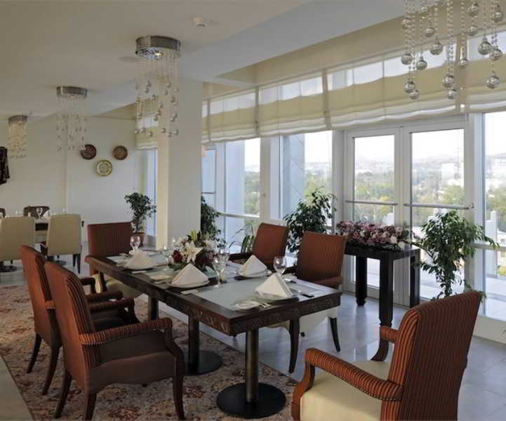 Dushanbe Serena Hotel Extérieur photo