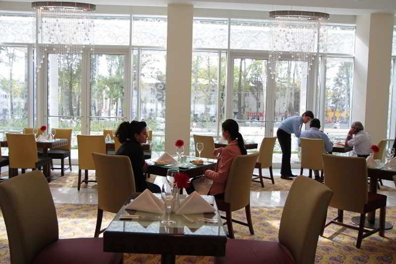 Dushanbe Serena Hotel Extérieur photo